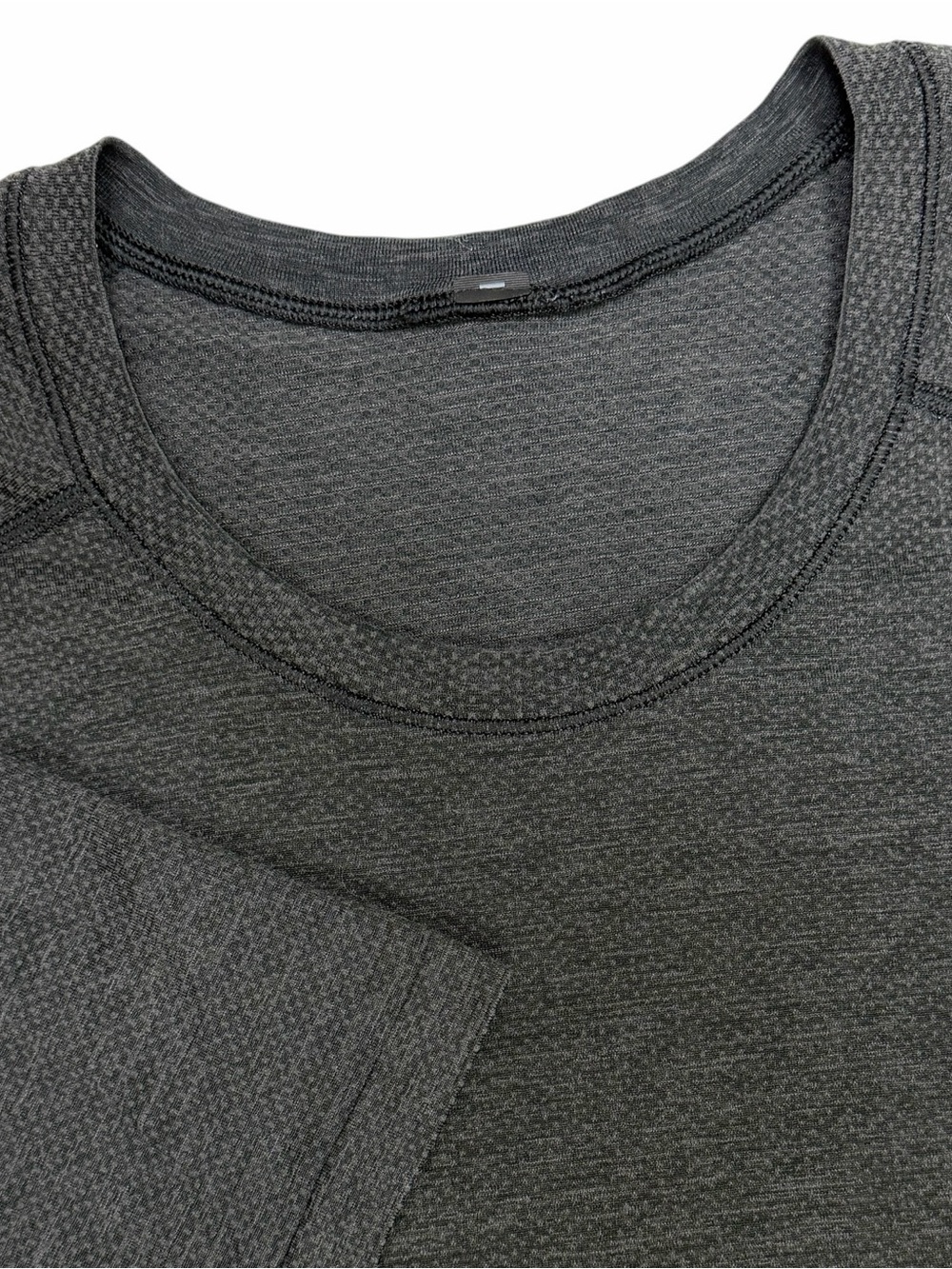 Lululemon Shirt Mens XL Black Metal Vent Tech Short Sleeve Athletic Performance